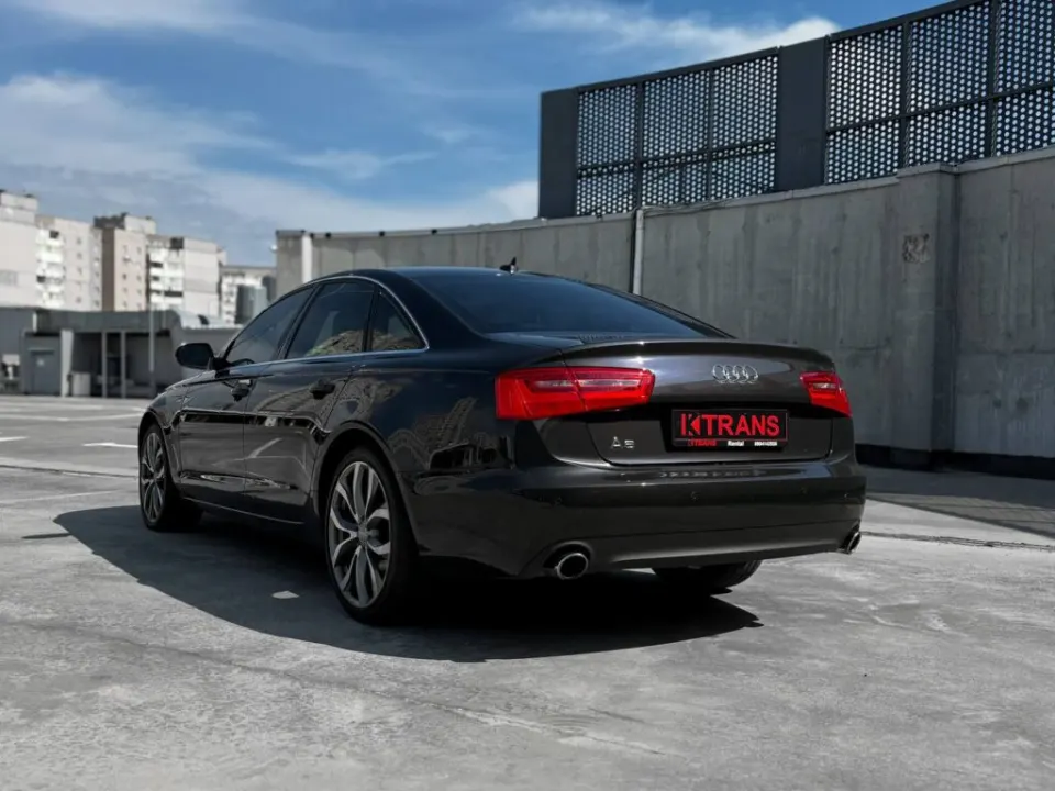 Audi A6 2015 з парку оренди KTrans