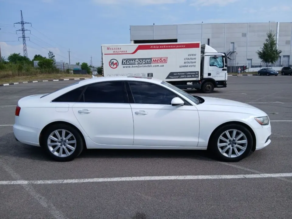 Audi A6 2014 з парку оренди KTrans