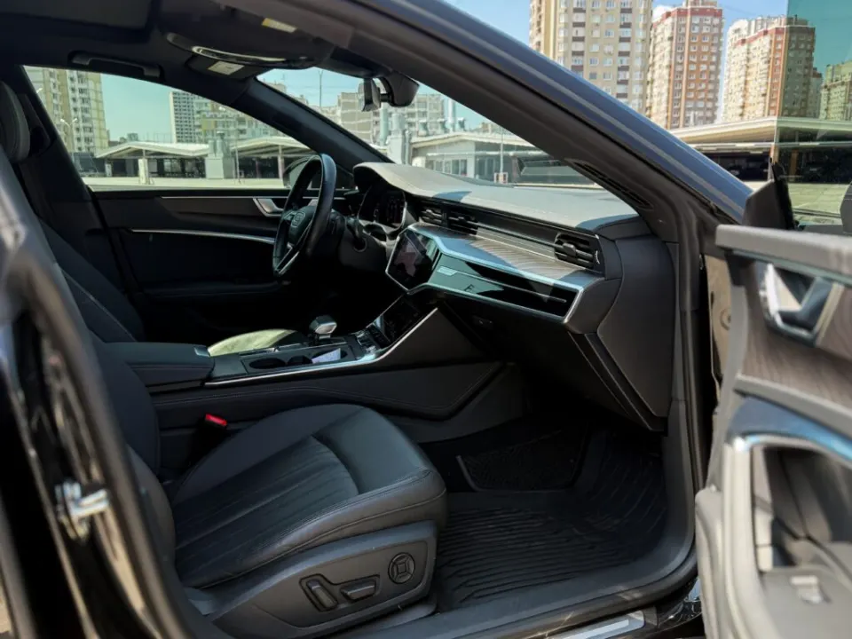 Audi A7 2019 з парку оренди KTrans