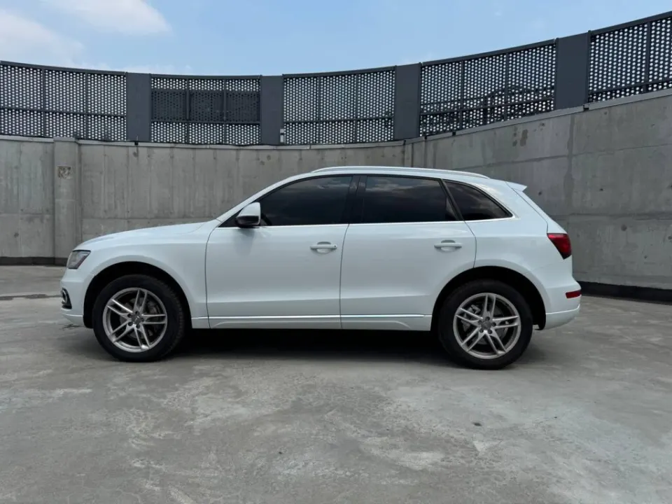 Audi Q5 2014 з парку оренди KTrans