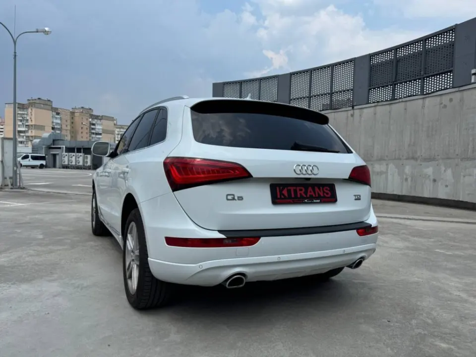Audi Q5 2014 з парку оренди KTrans