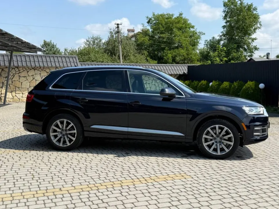 Audi Q7 2017 з парку оренди KTrans