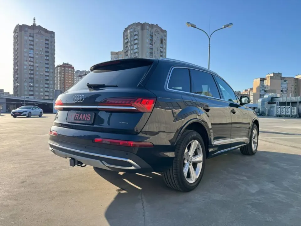 Audi Q7 2019 з парку оренди KTrans