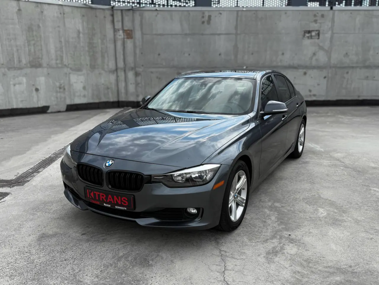 BMW 320i 2014 з парку оренди KTrans