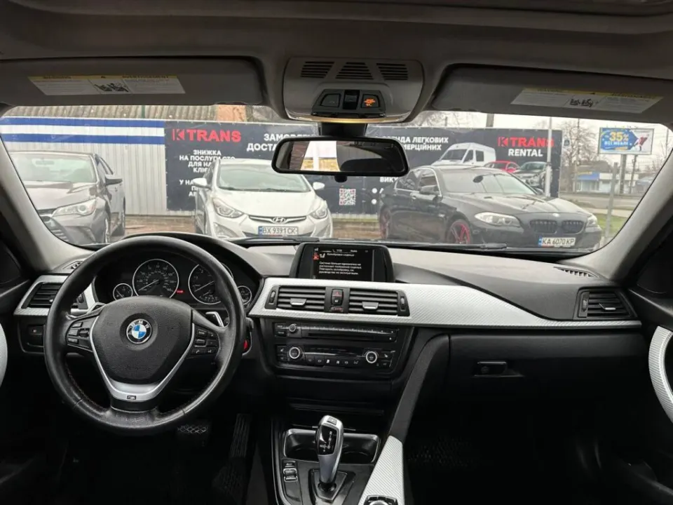 BMW 320i 2014 з парку оренди KTrans