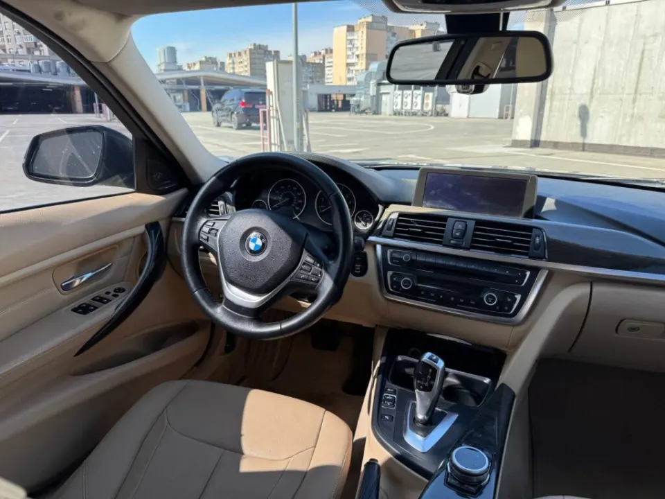 BMW 328i 2011 з парку оренди KTrans