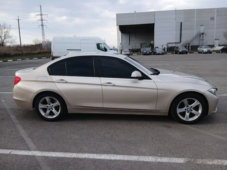 BMW 328i 2013 з парку оренди KTrans