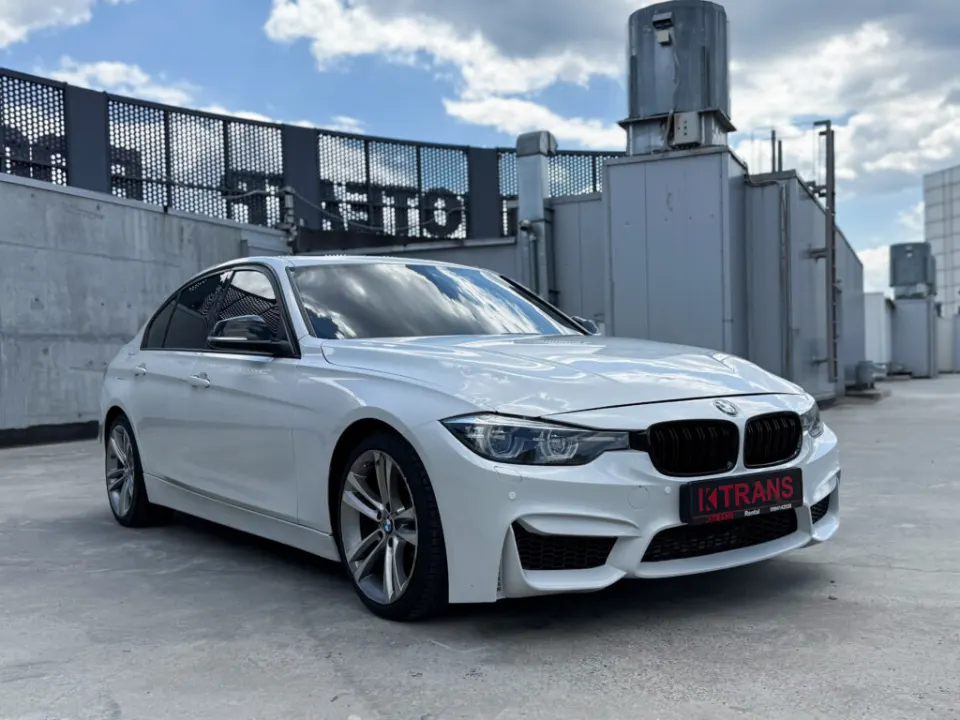 BMW 328i 2013 з парку оренди KTrans