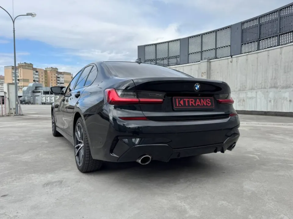 BMW 330i 2019 з парку оренди KTrans