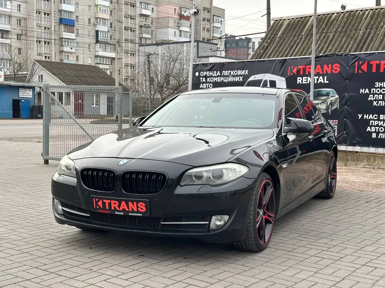 BMW 520i 2012 з парку оренди KTrans