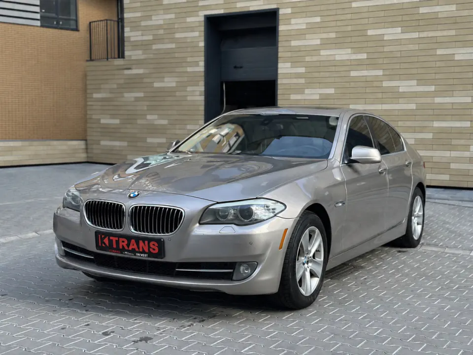 BMW 528i 2012 з парку оренди KTrans
