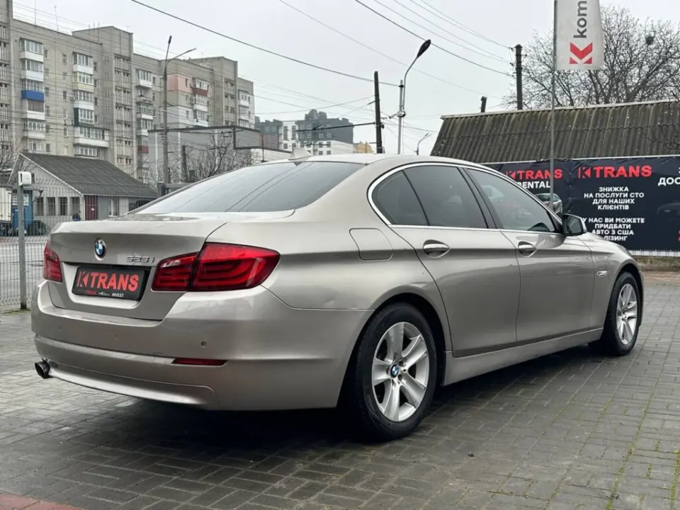 BMW 528i 2012 з парку оренди KTrans
