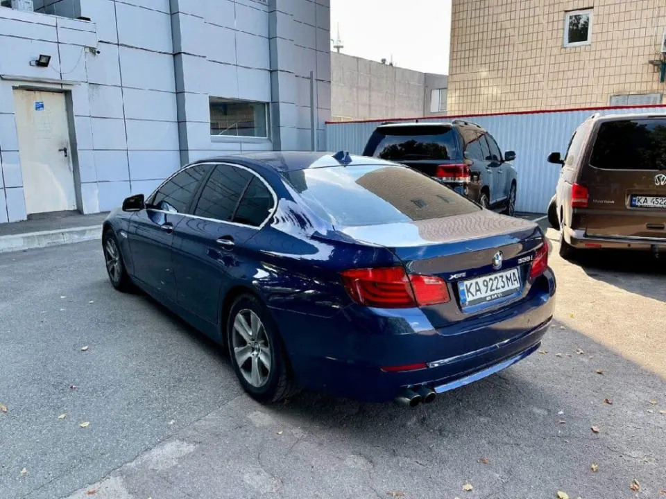 BMW 528i 2012 з парку оренди KTrans