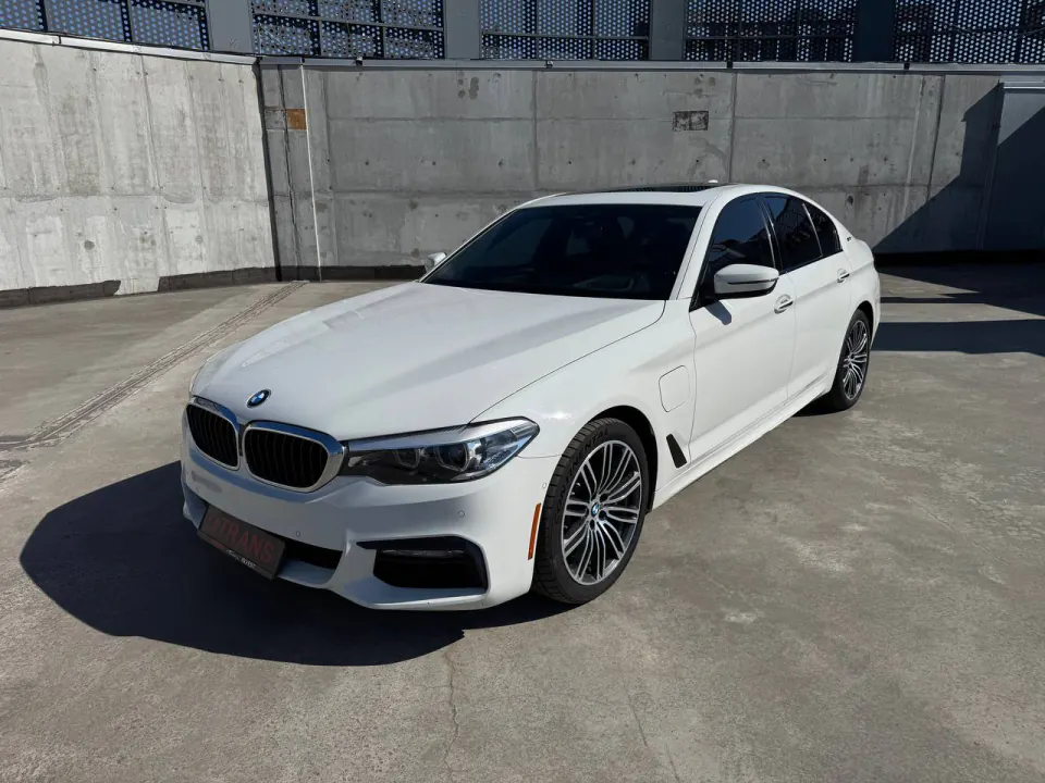 BMW 530e Hybrid 2018 з парку оренди KTrans