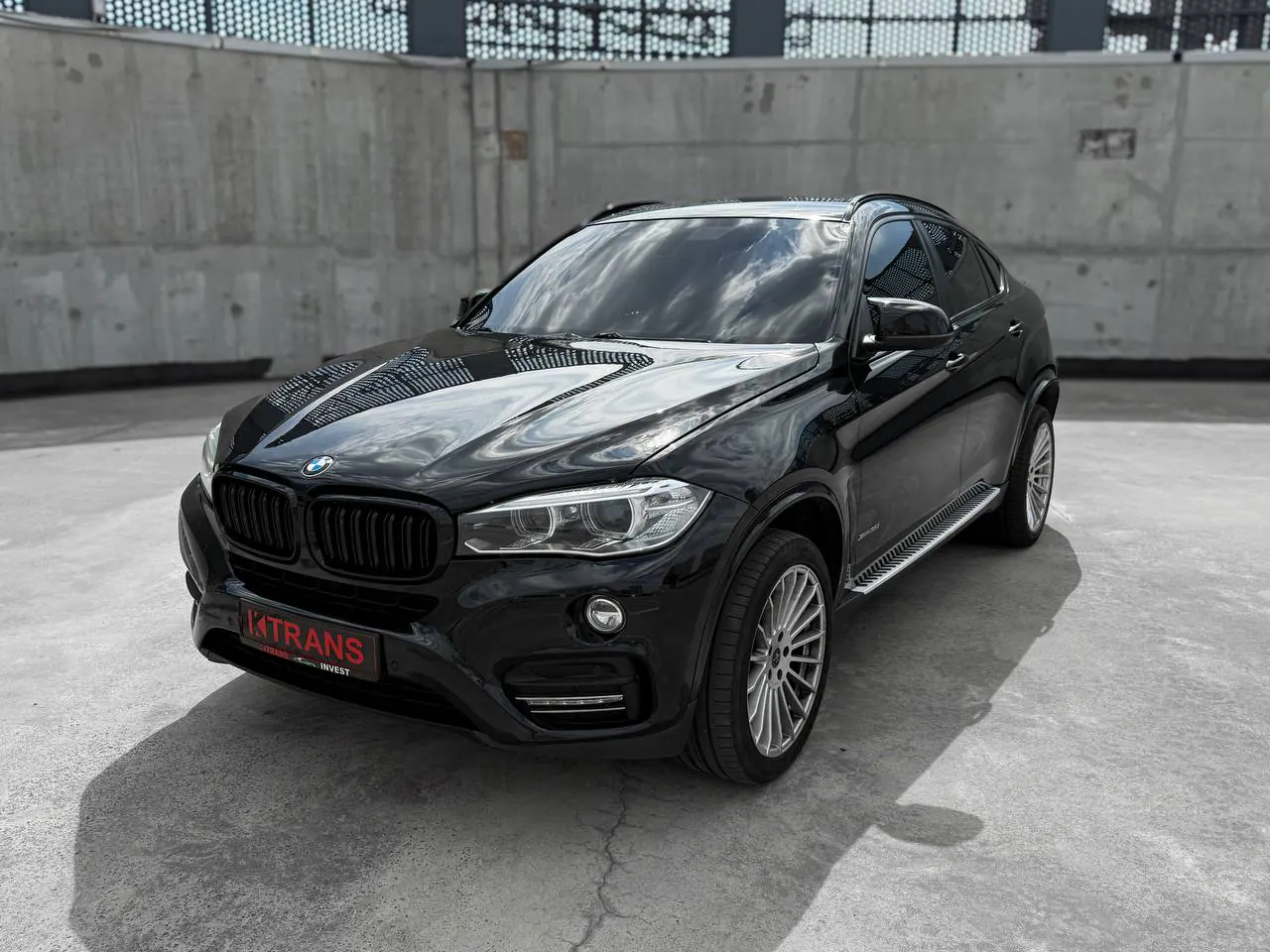 BMW X6 2015 з парку оренди KTrans