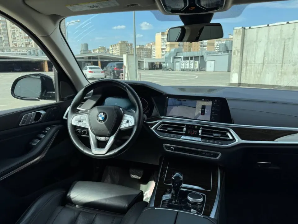 BMW X7 2019 з парку оренди KTrans