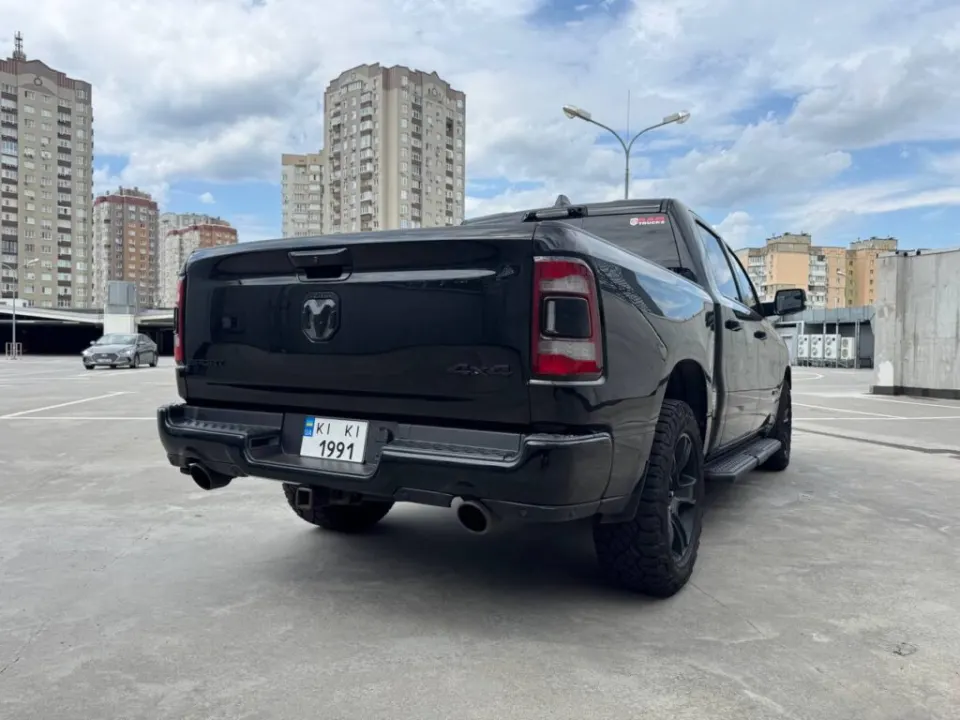 Dodge Ram 1500 2021 з парку оренди KTrans