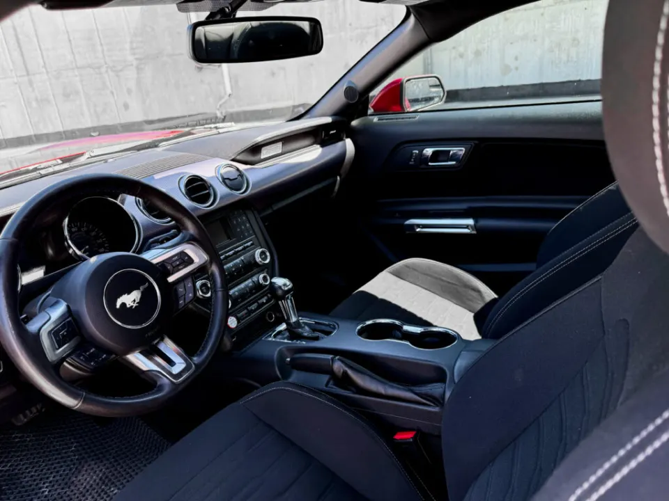 Ford Mustang 2015 з парку оренди KTrans