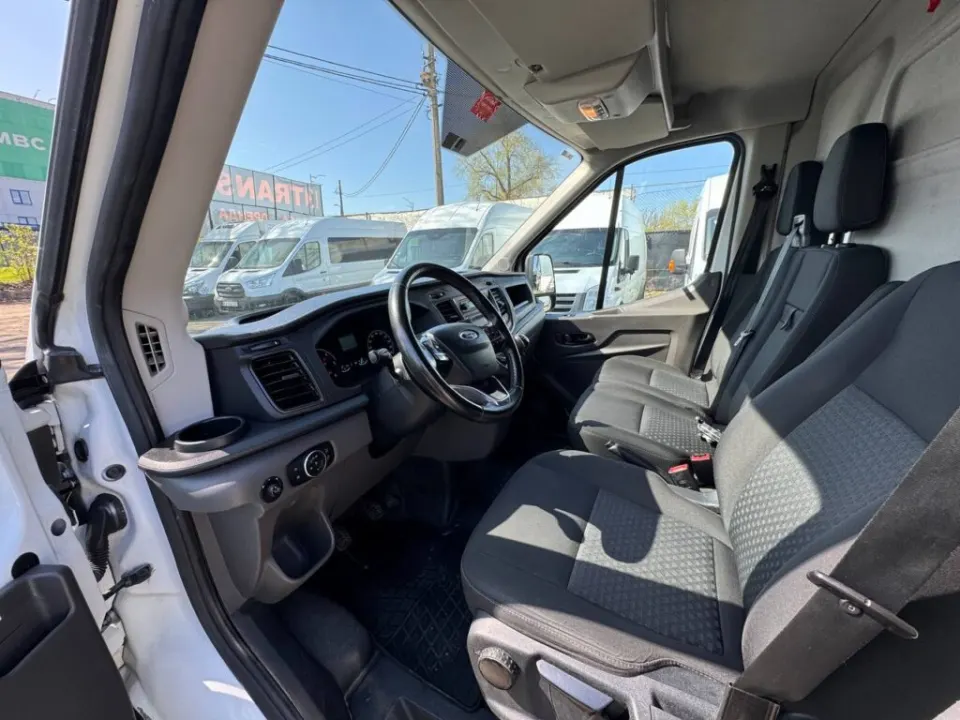 Ford Transit 2019 з парку оренди KTrans