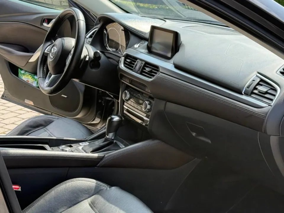 Mazda 6 2016 з парку оренди KTrans