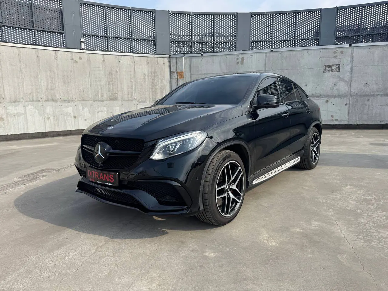 Mercedes-Benz GLE 43AMG 2017 з парку оренди KTrans