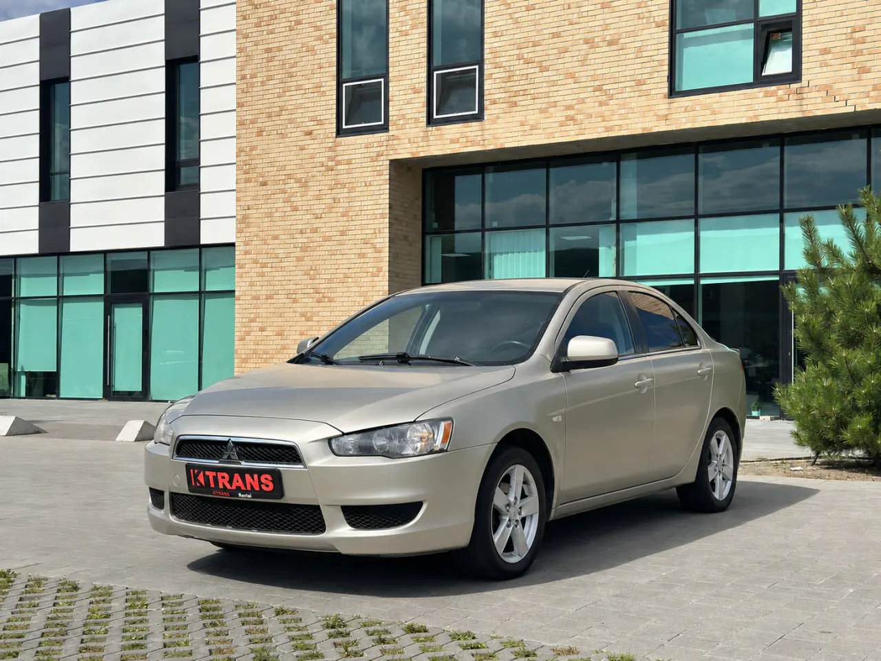 Mitsubishi Lancer 10 2008 з парку оренди KTrans