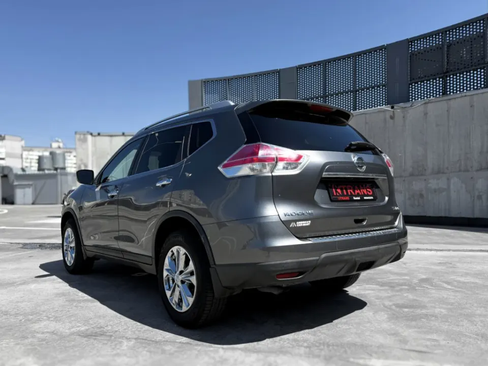 Nissan Rogue 2015 з парку оренди KTrans