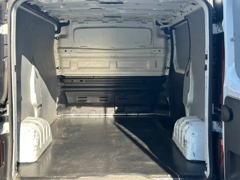 Opel Vivaro 2019 з парку оренди KTrans