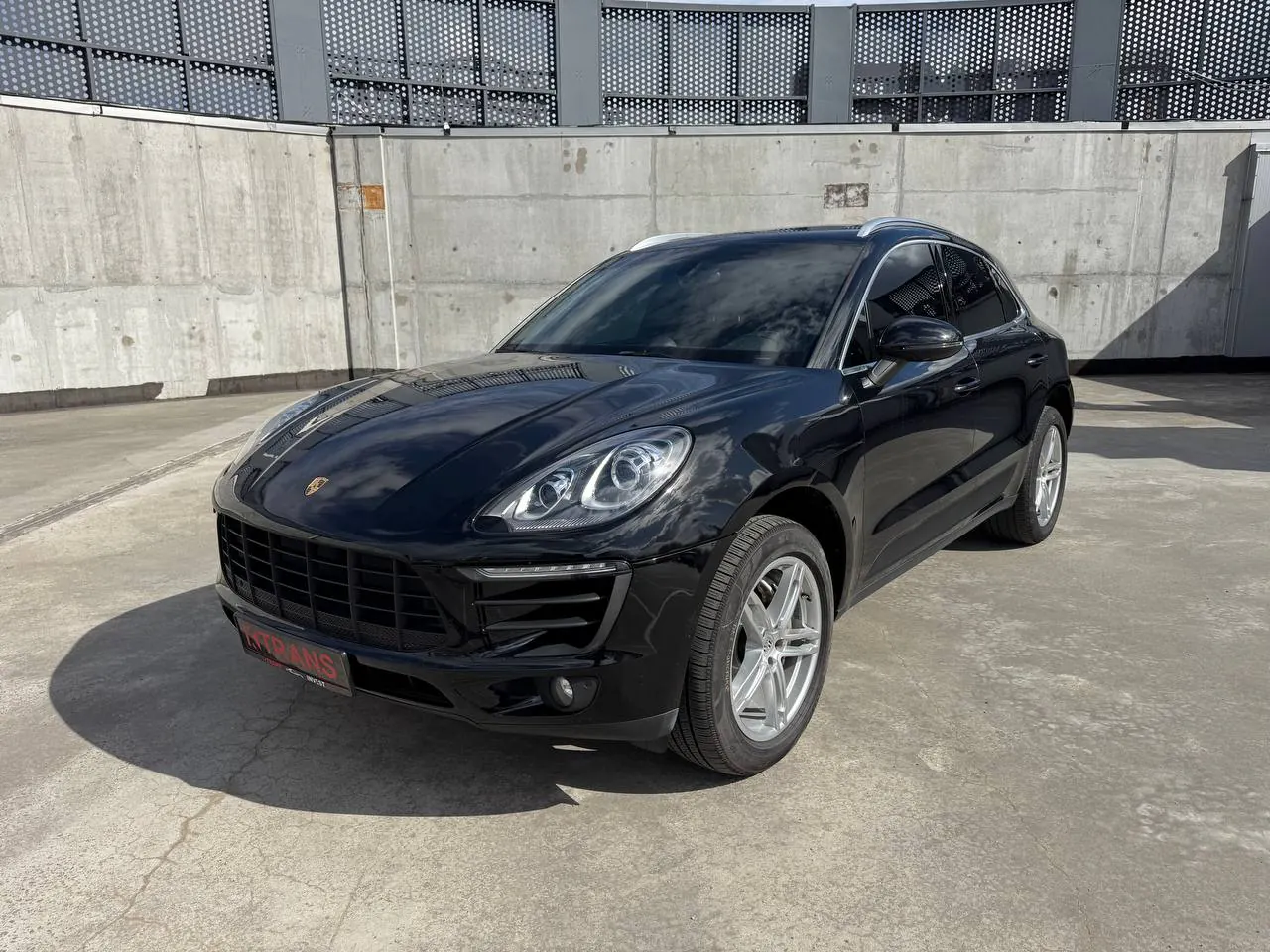 Porsche Macan 2015 з парку оренди KTrans
