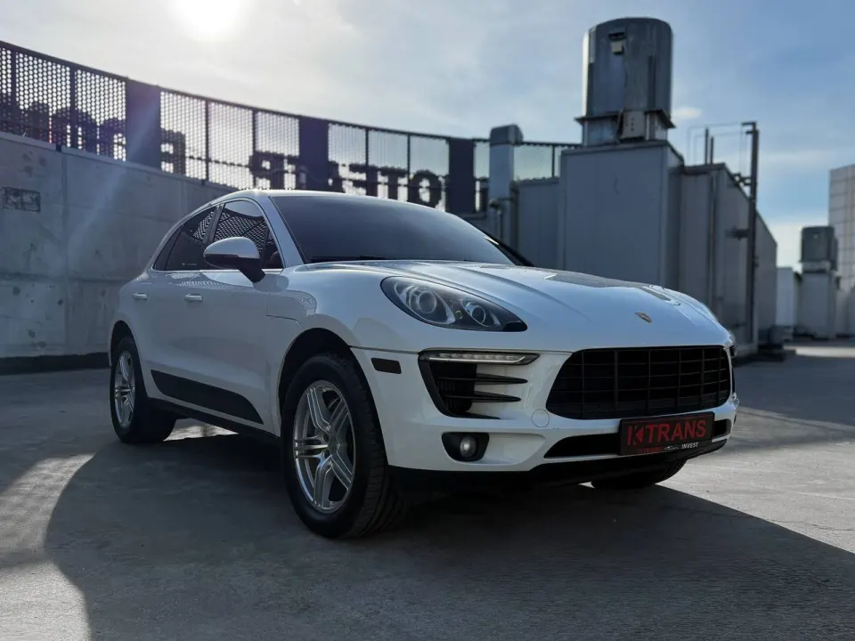Porsche Macan 2014 з парку оренди KTrans