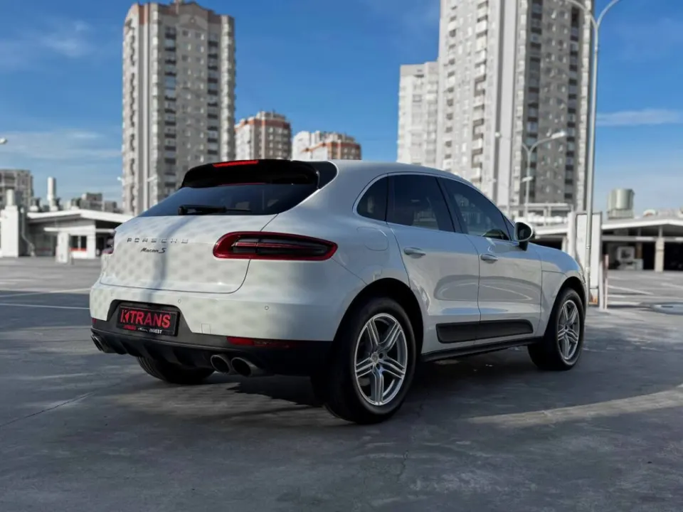 Porsche Macan 2014 з парку оренди KTrans
