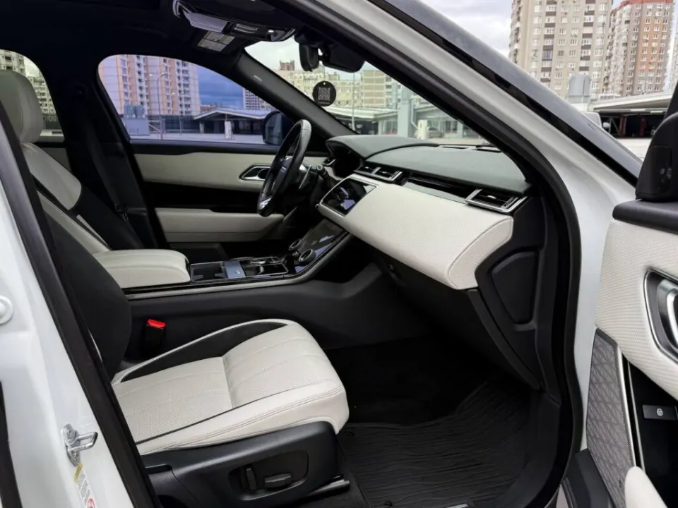 Range Rover Velar 2019 з парку оренди KTrans