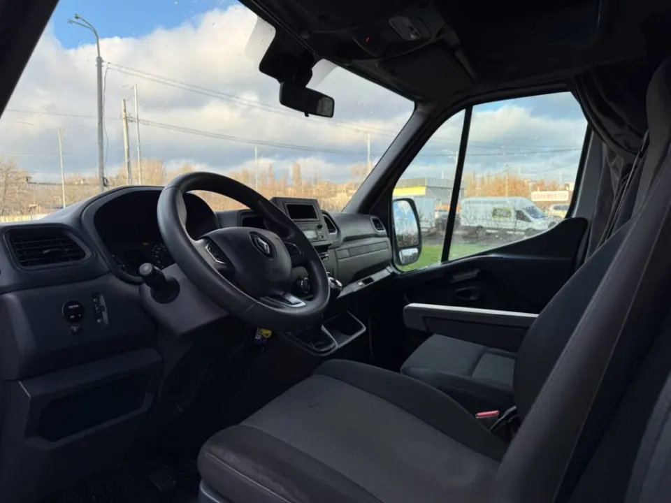 Renault Master 2021 з парку оренди KTrans