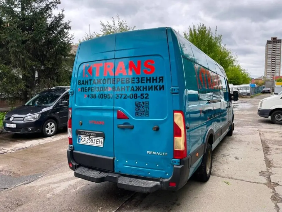 Renault Master з парку оренди KTrans