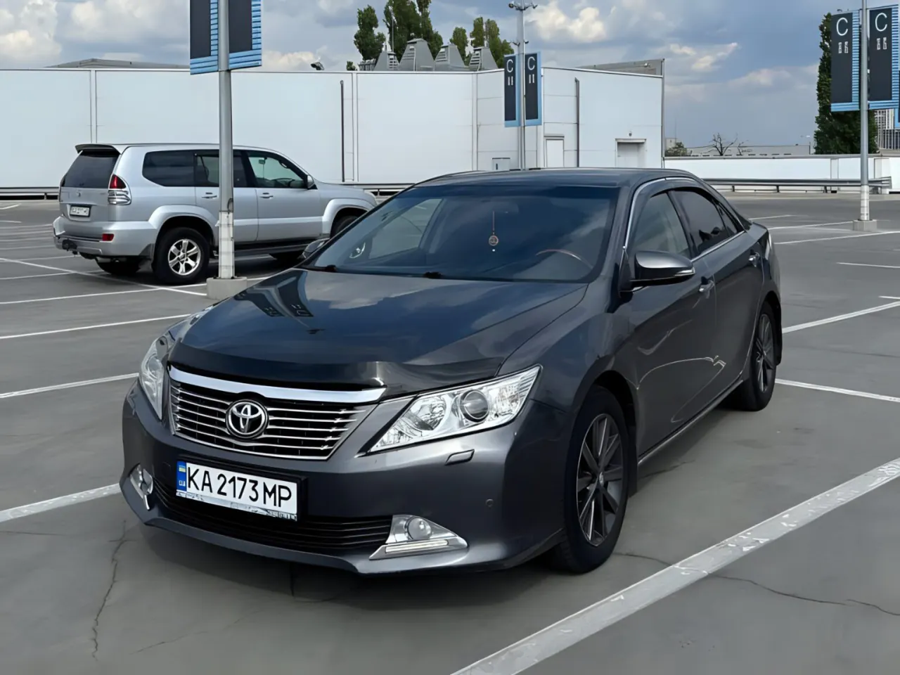 Toyota Camry 50 з парку оренди KTrans