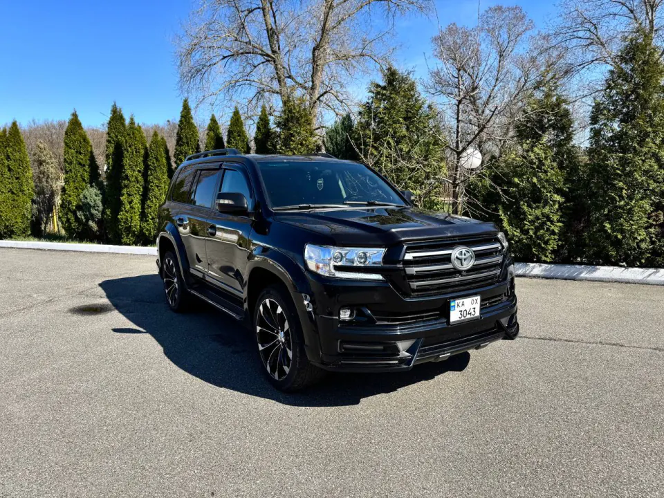 Toyota Land Cruiser 200 з парку оренди KTrans