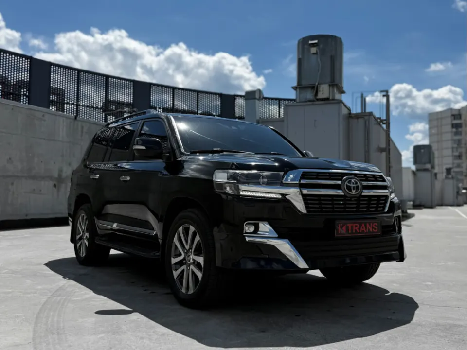 Toyota Land Cruiser 200 2017 з парку оренди KTrans