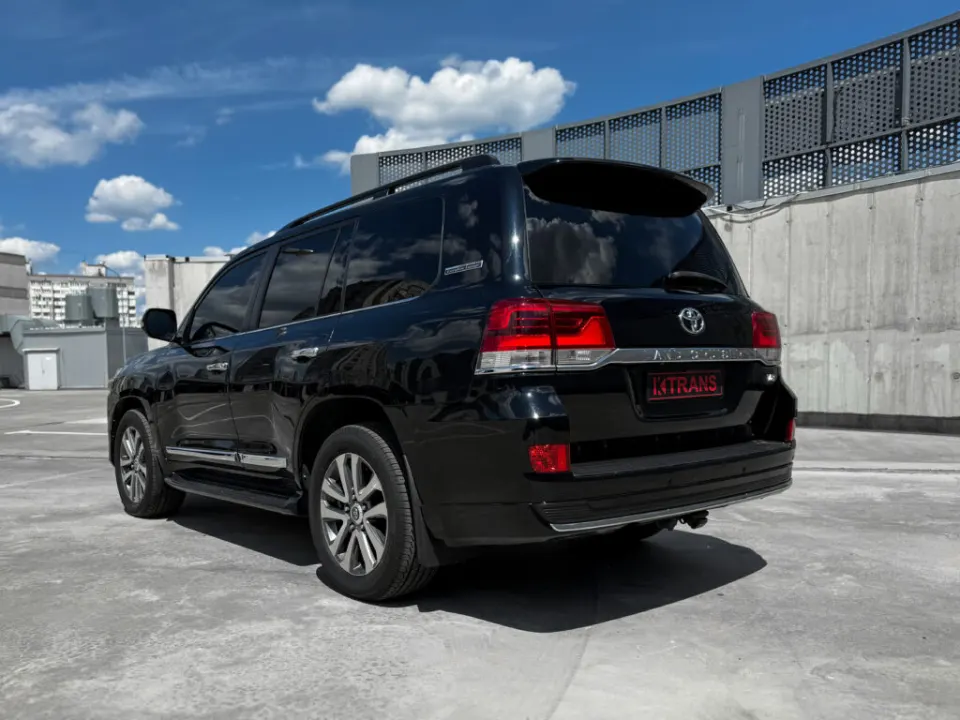 Toyota Land Cruiser 200 2017 з парку оренди KTrans