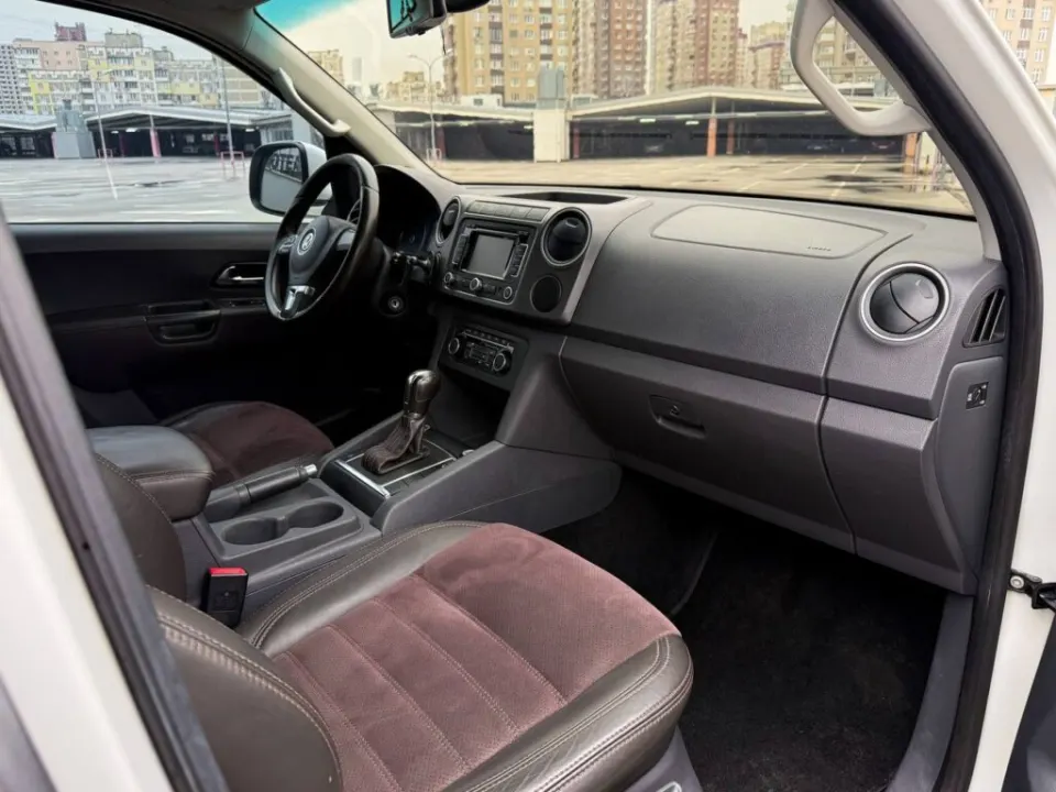 Volkswagen Amarok 2012 з парку оренди KTrans