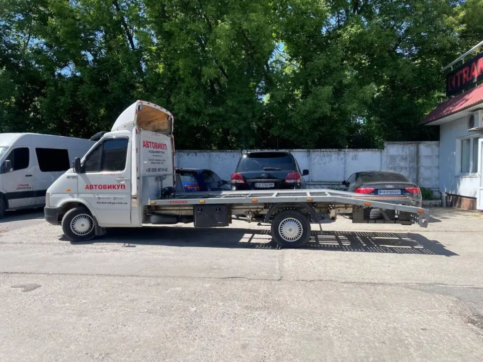 Volkswagen LT евакуатор з парку оренди KTrans