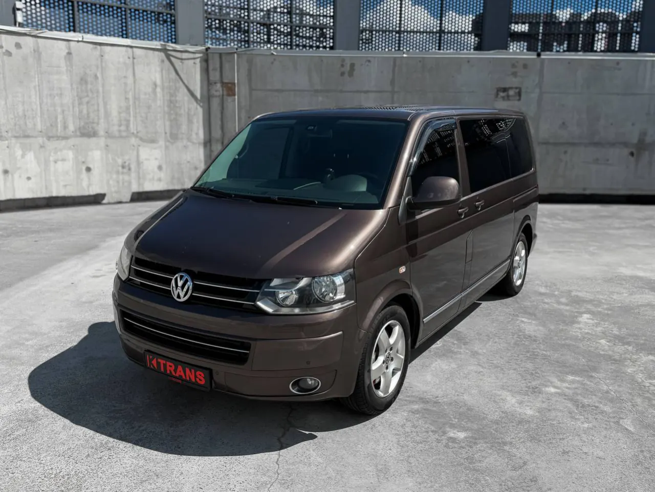 Volkswagen Multivan 2010 з парку оренди KTrans