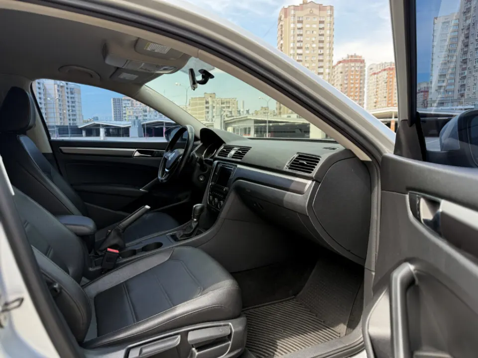 Volkswagen Passat 2018 з парку оренди KTrans