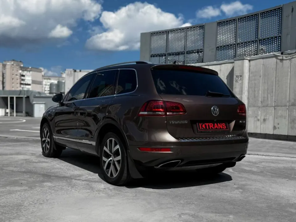 Volkswagen Touareg 2013 з парку оренди KTrans